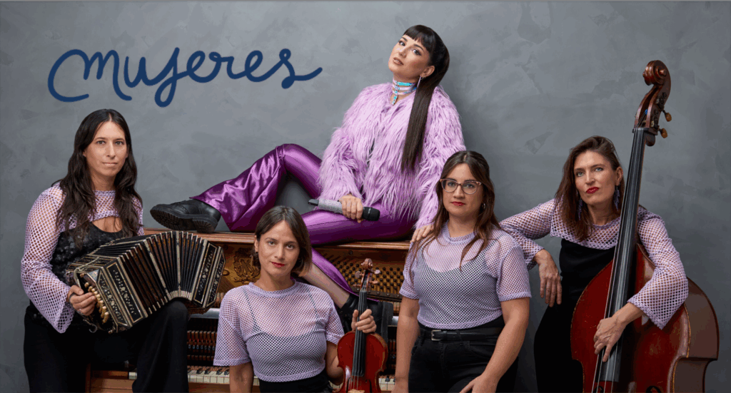 Mujeres, Camila Arriva Tango