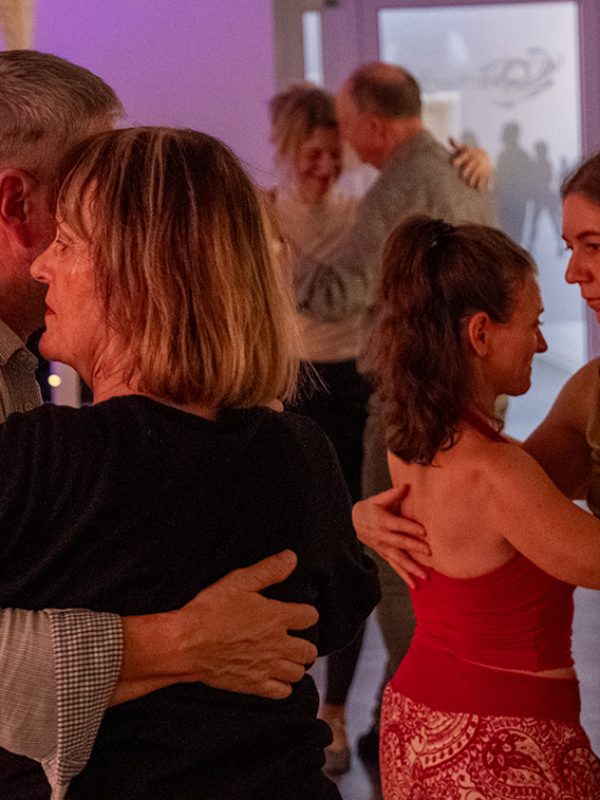 Adventsmilonga Tangowunderland mit Jonas Maria Joma