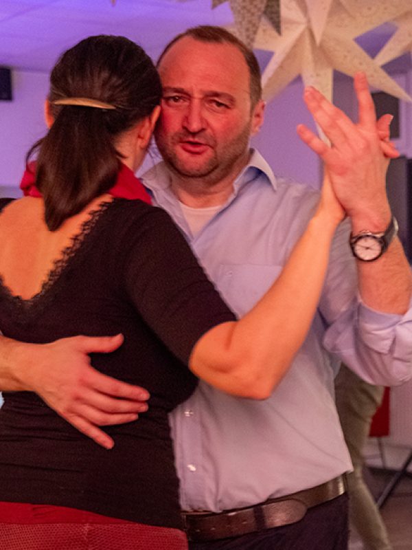 Adventsmilonga Tangowunderland mit Jonas Maria Joma